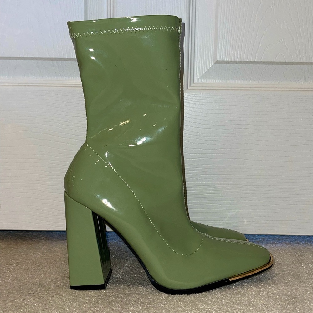 Green square toe chunky heel ankle boots
